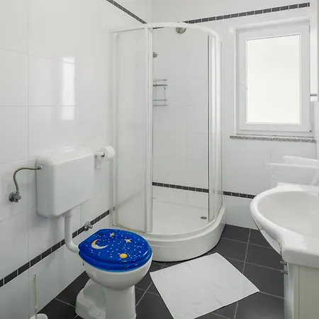 Vakantiehuis In With House Sea View Crveni Vrh