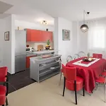 Stunning In With Wifi Crveni Vrh