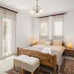 Stunning In With Wifi Crveni Vrh