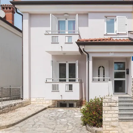 Σπίτι διακοπών In With House Sea View